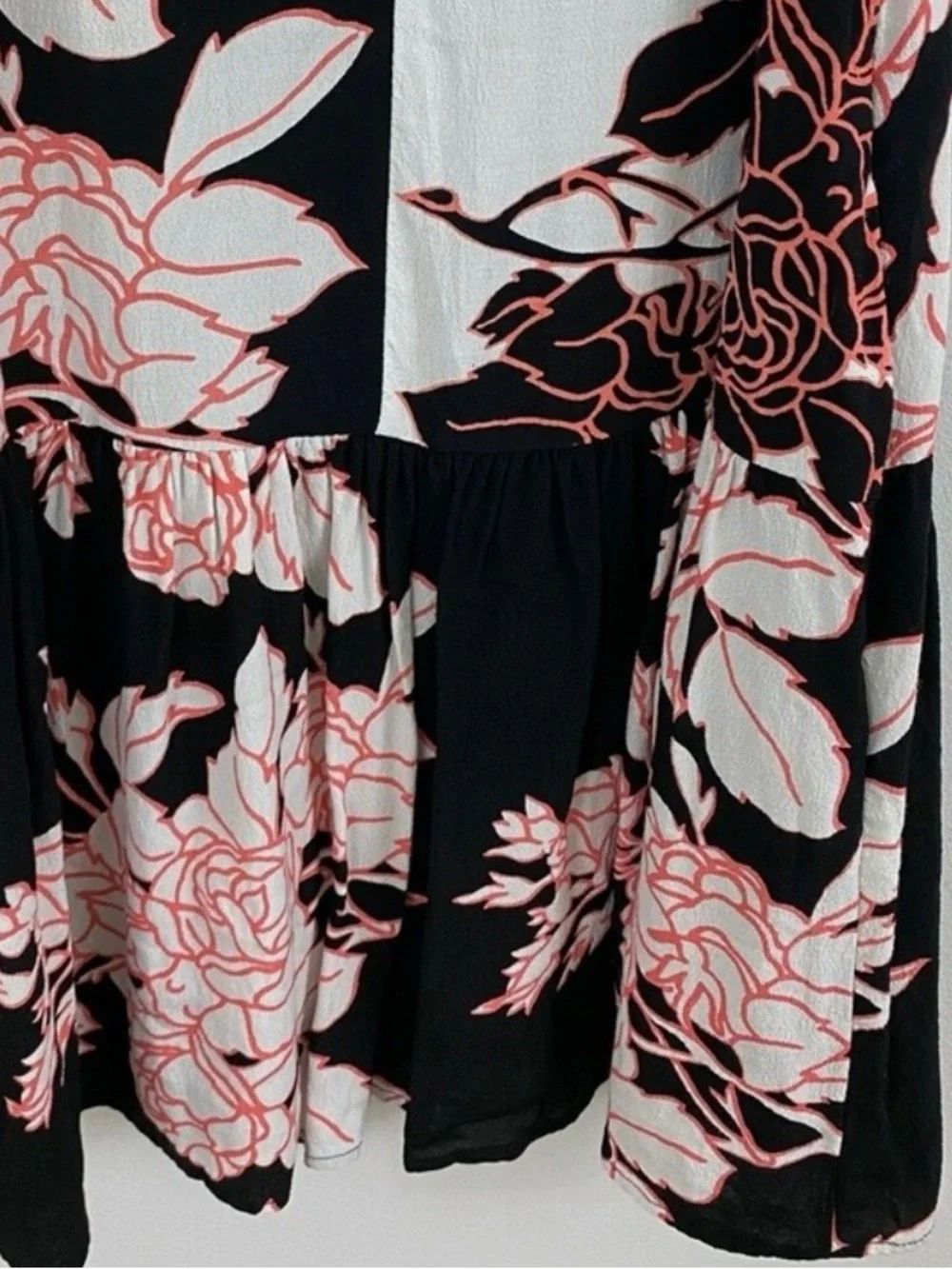 NWOT Mauve Classy Fun Floral Drop Waist Dress with Pleated Skirt, Pockets